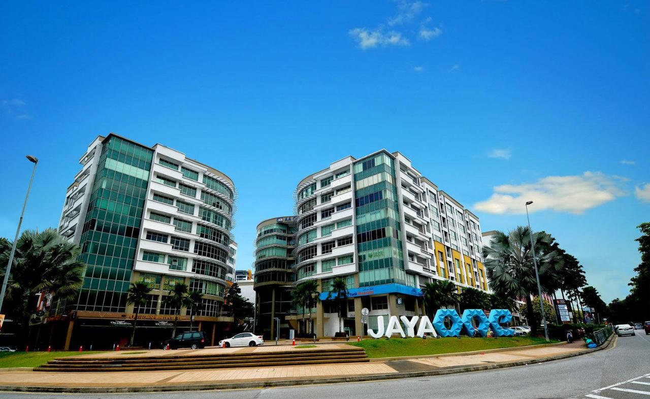 Studio Units At Pacific Tower Near Jaya One By Comfyasia Petaling Jaya Εξωτερικό φωτογραφία